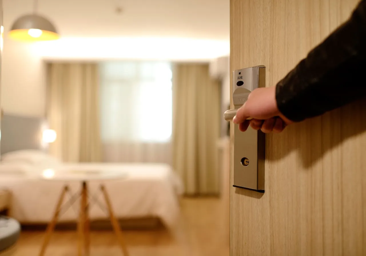 7 Micro-Moves That Turn First-Time Guests Into Lifelong Customers