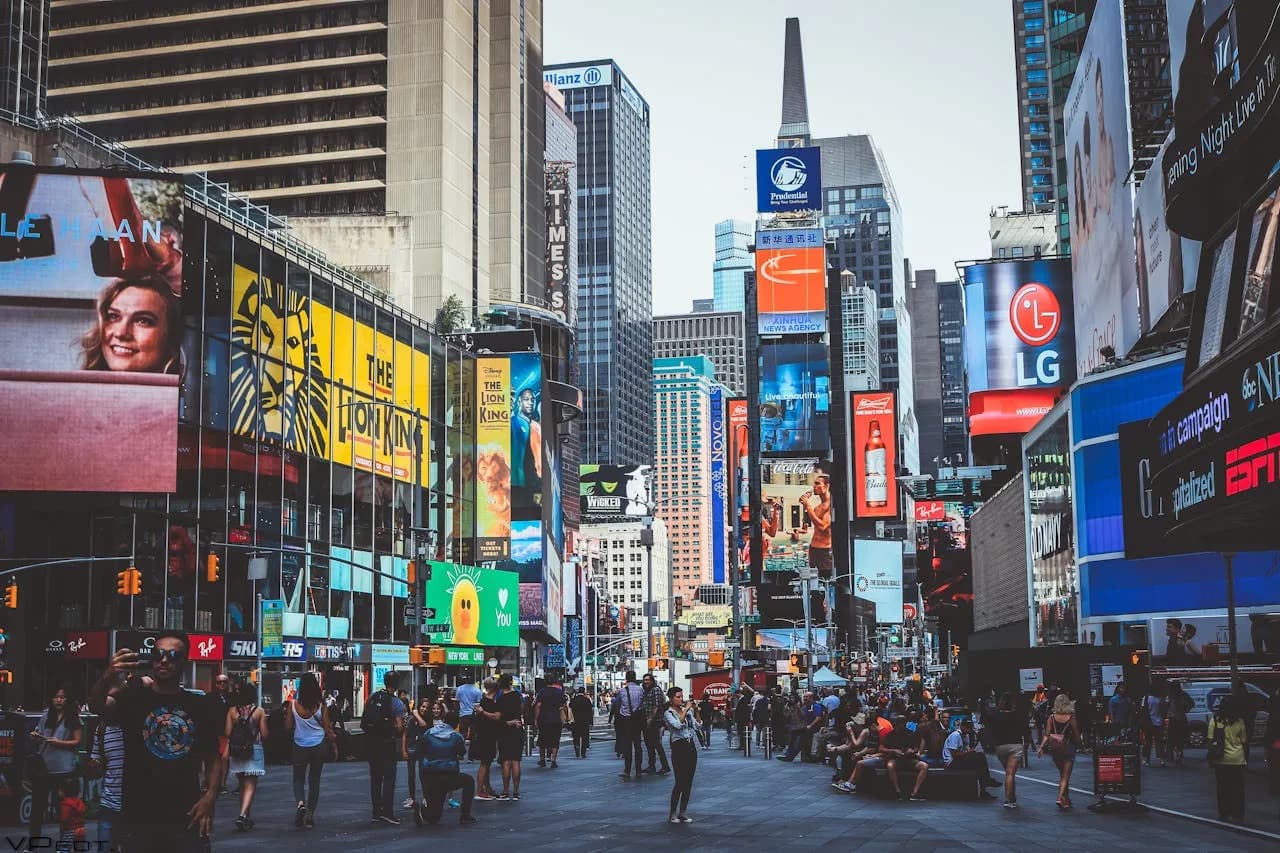 The Billboard Effect 2.0: How to Hijack OTA Traffic for Commission-Free Direct Bookings